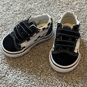 Infant checkered vans size 3